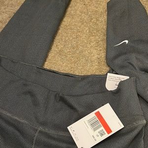 Women’s Nike Therma leggings